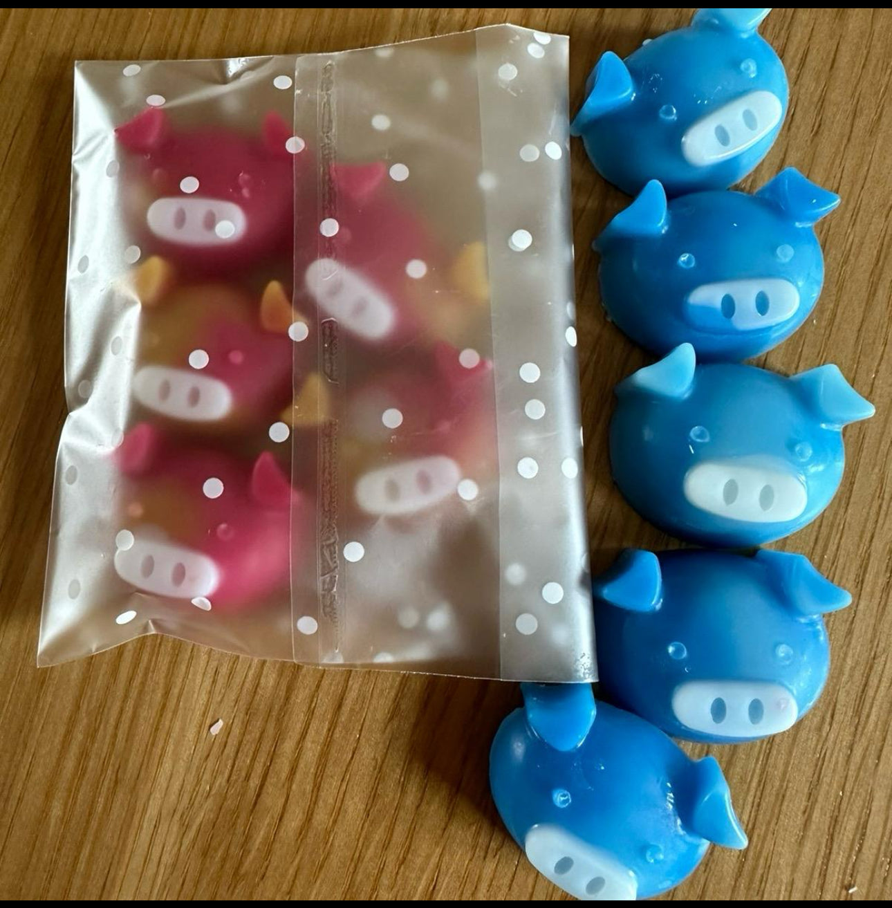Piggy Heads Pack x 6