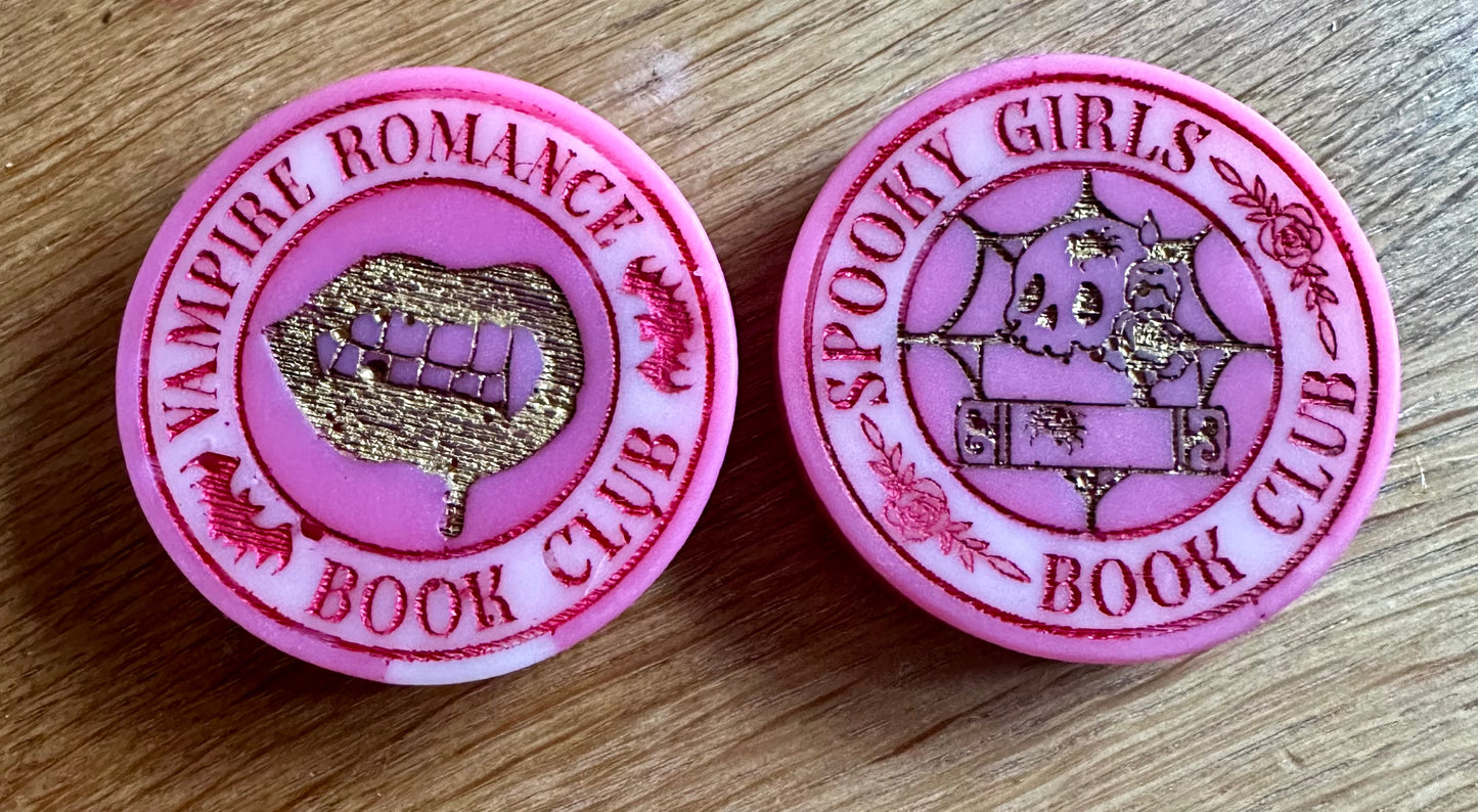 Spooky Bookclub Rounds Duo