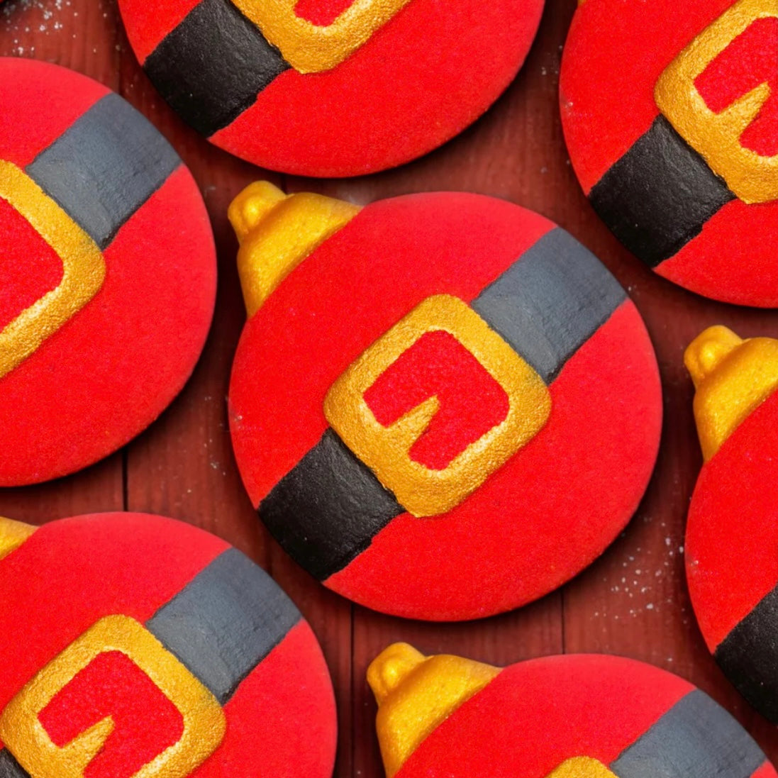 Large Santa Bauble (Black Cherry) Bath Bomb