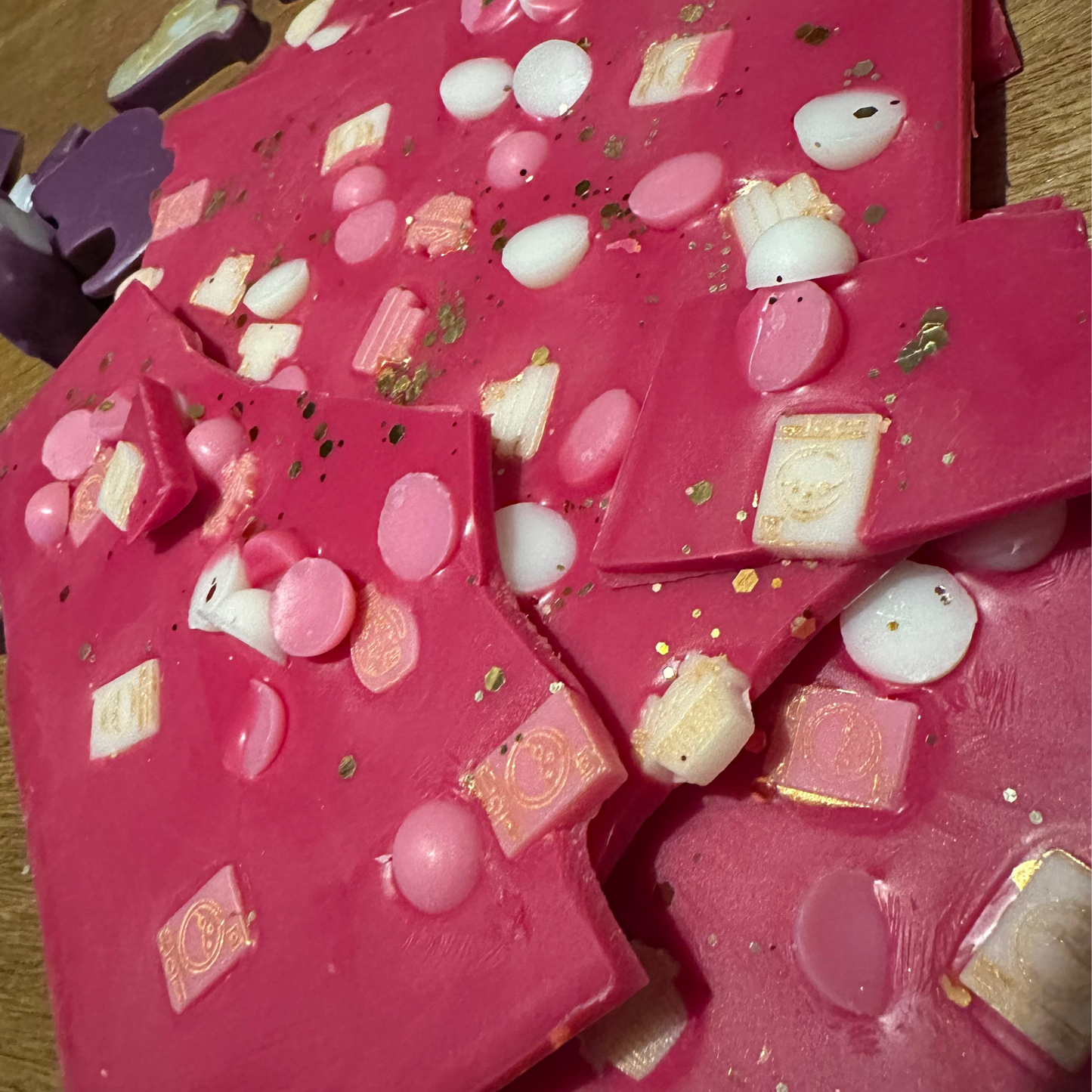 Lenny Pink Tulip & White Jasmine Laundry Brittle Bag (65g)