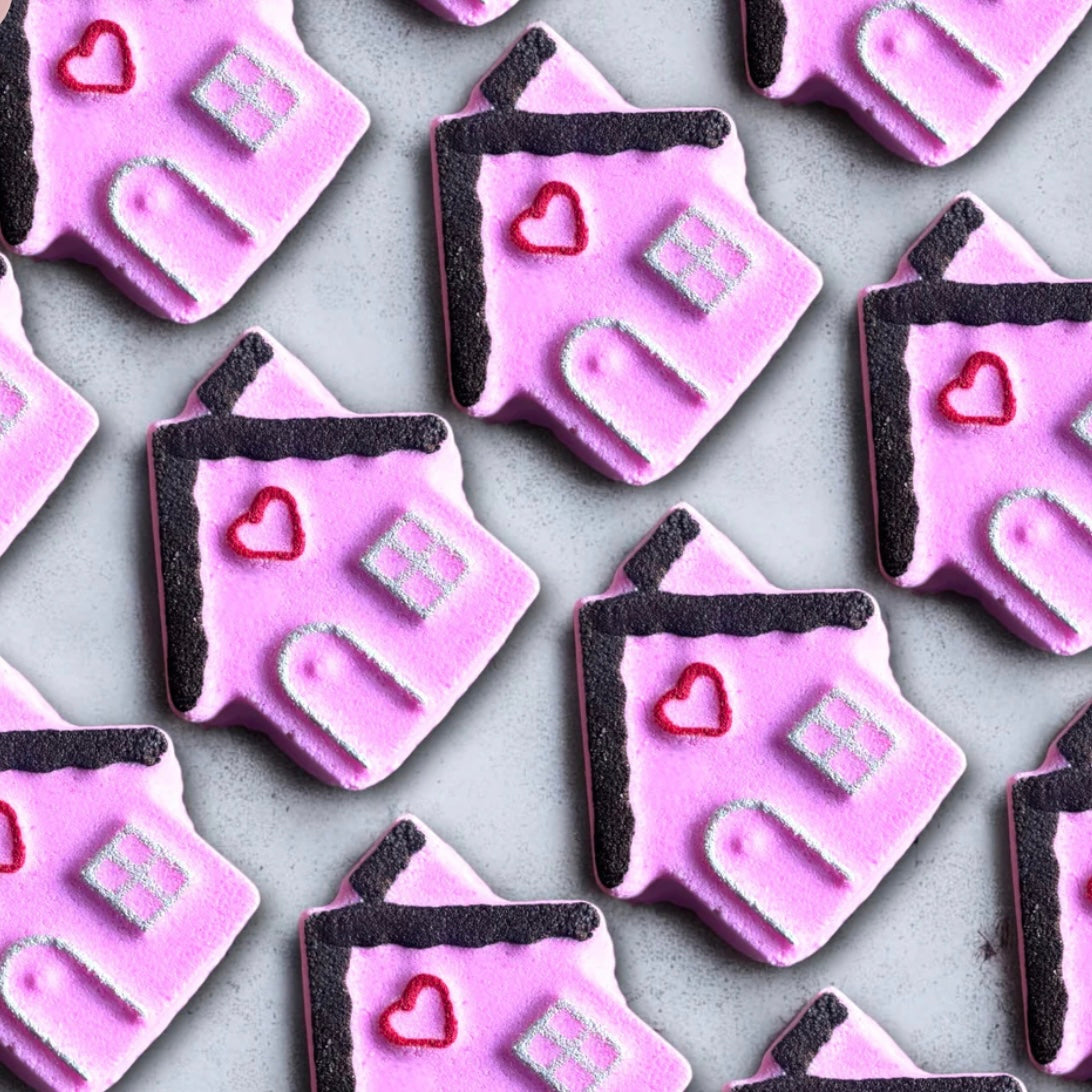 Pink Gingerbread House (Gingerbread House) Bath Bomb