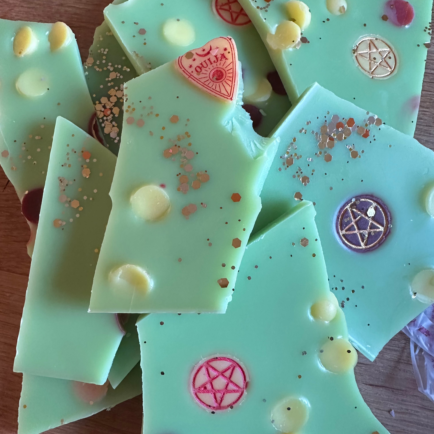 Crystal Stars Pentagram Brittle Bag (65g)